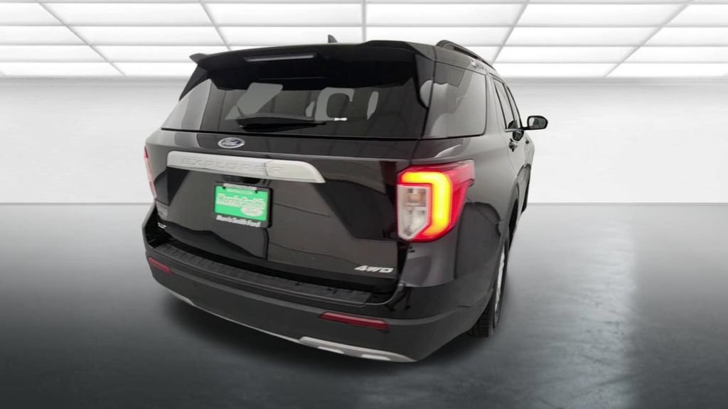 Certified 2024 Ford Explorer XLT w/ Equipment Group 202A AWD/4WD image 8
