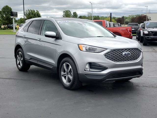 Certified 2024 Ford Edge SEL w/ Convenience Package AWD/4WD image 2