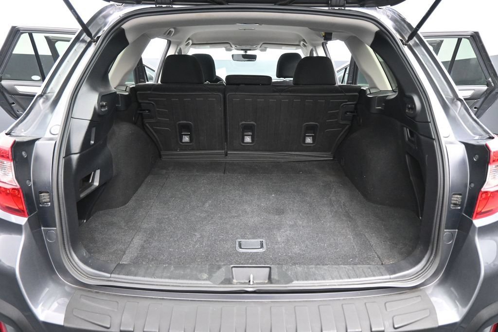 Used 2019 Subaru Outback 2.5i Premium AWD/4WD image 17