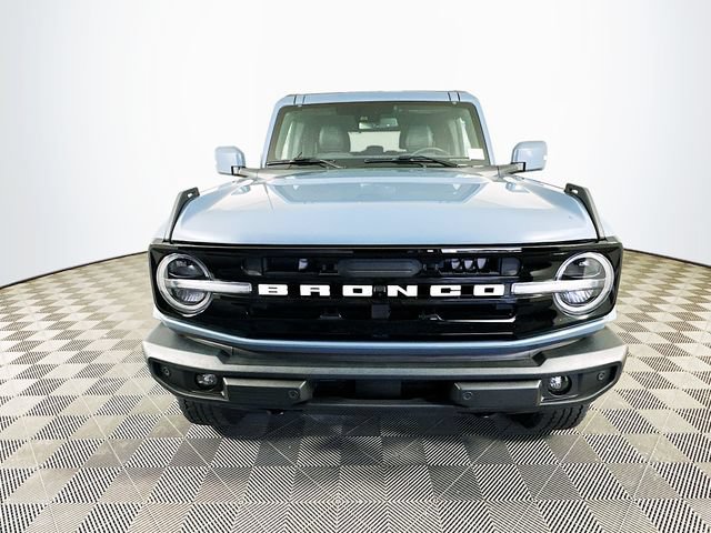 Certified 2025 Ford Bronco Outer Banks AWD/4WD image 4