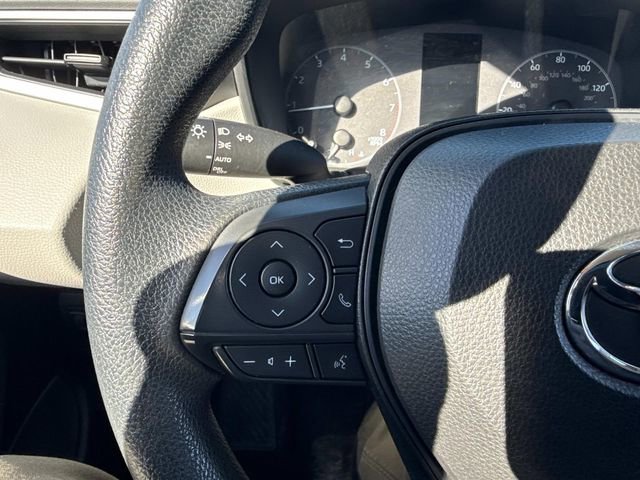 Used 2023 Toyota Corolla LE image 28