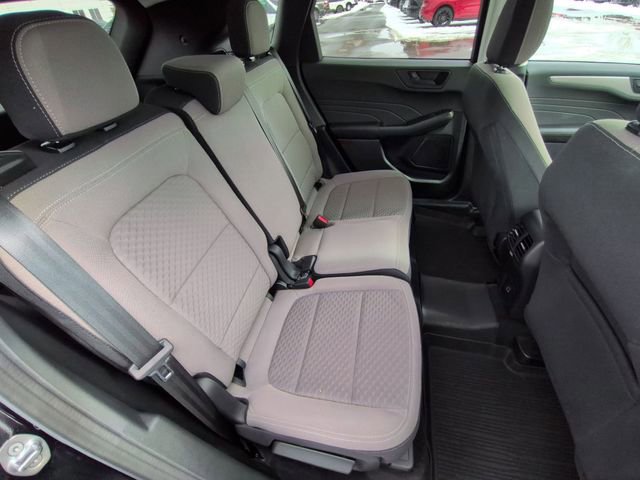 Certified 2022 Ford Escape SE w/ SE Sport Appearance Package image 18