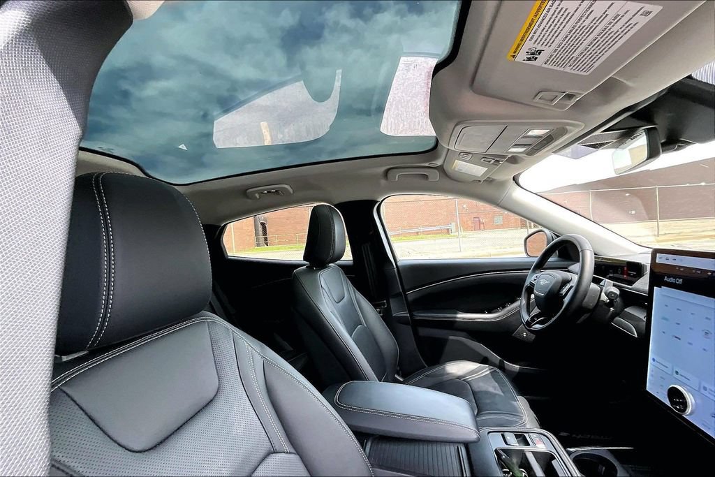 Certified 2025 Ford Mustang Mach-E Premium AWD/4WD image 21
