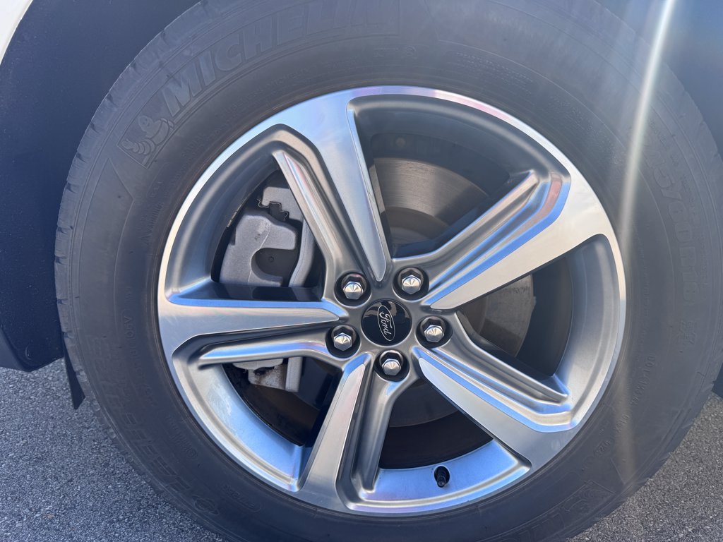 Certified 2024 Ford Edge SEL w/ Convenience Package AWD/4WD image 9