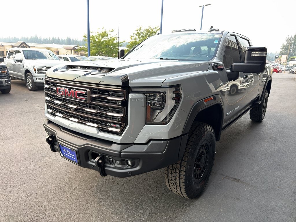Used 2024 GMC Sierra 2500 AT4X w/ AT4X AEV Edition AWD/4WD image 3