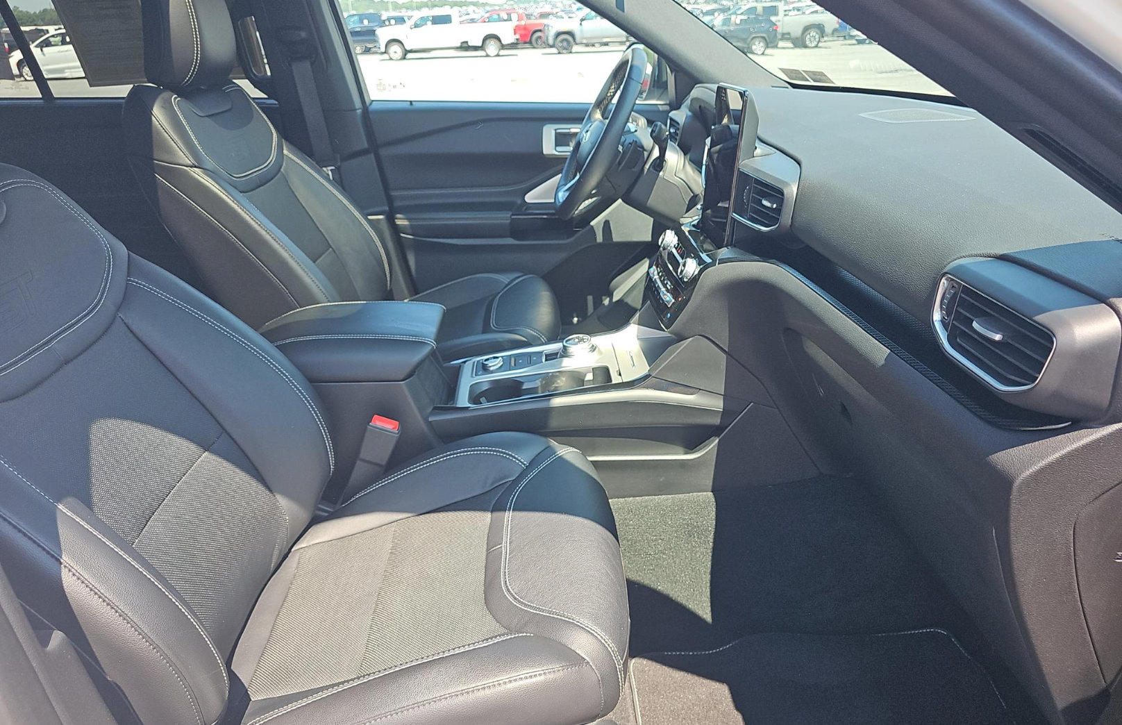 Certified 2023 Ford Explorer ST w/ Equipment Group 401A AWD/4WD image 9