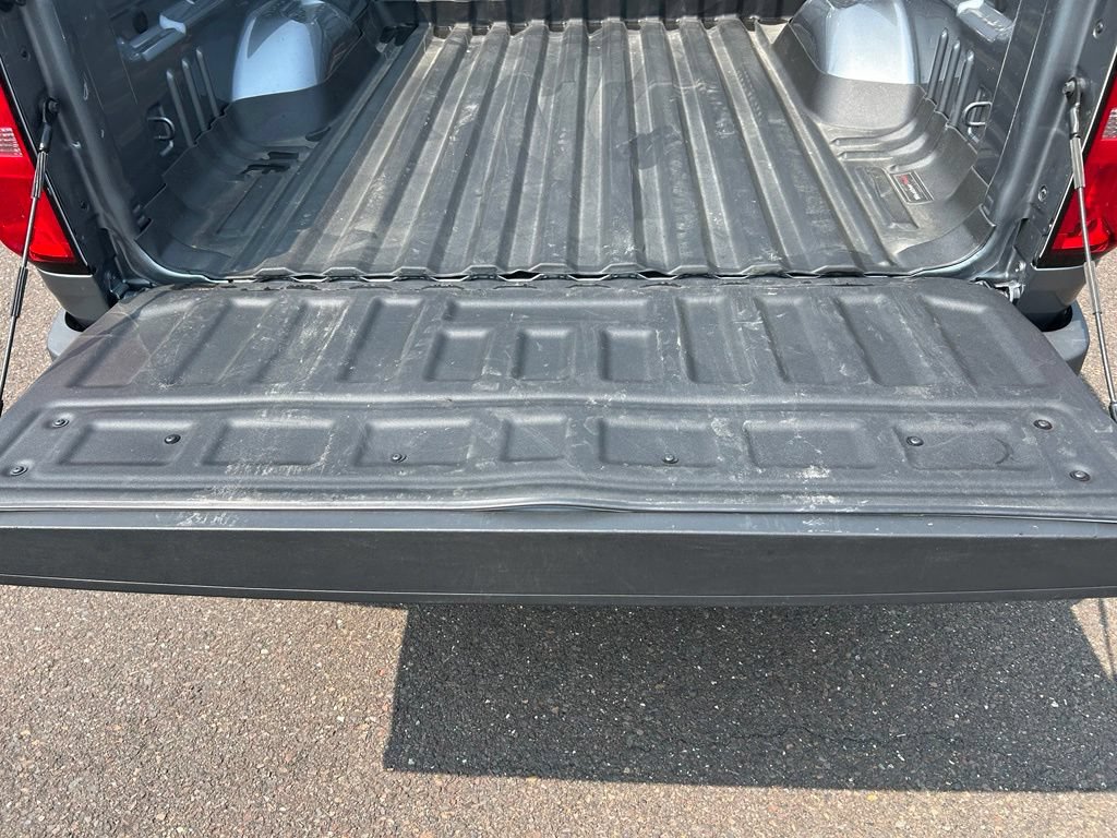 Used 2022 Chevrolet Colorado LT w/ Luxury Package AWD/4WD image 9