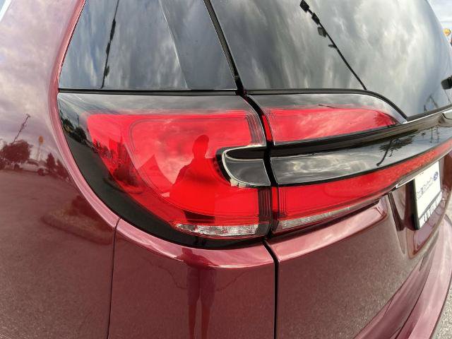 Used 2023 Chrysler Pacifica Touring-L FWD image 11