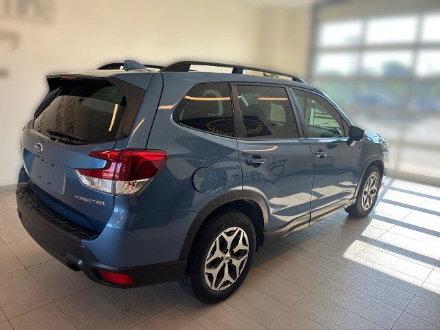 Used 2020 Subaru Forester Premium w/ Popular Package #1 AWD/4WD image 2