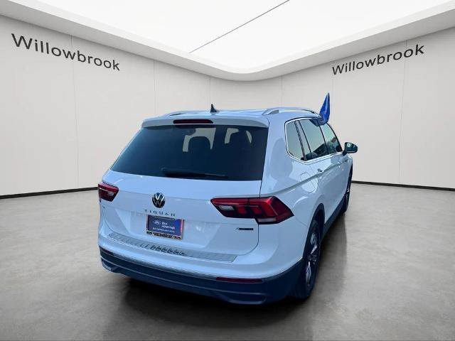 Used 2023 Volkswagen Tiguan SE AWD/4WD image 5