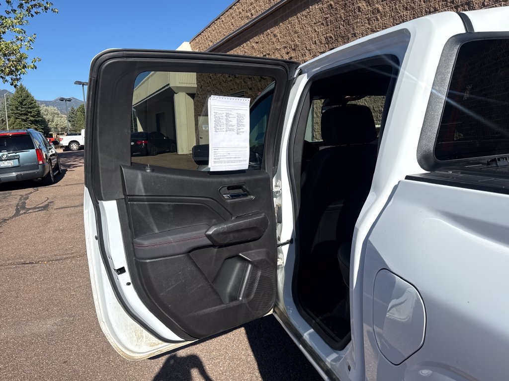 Used 2024 Chevrolet Colorado Z71 w/ Z71 Convenience Package 2 AWD/4WD image 19