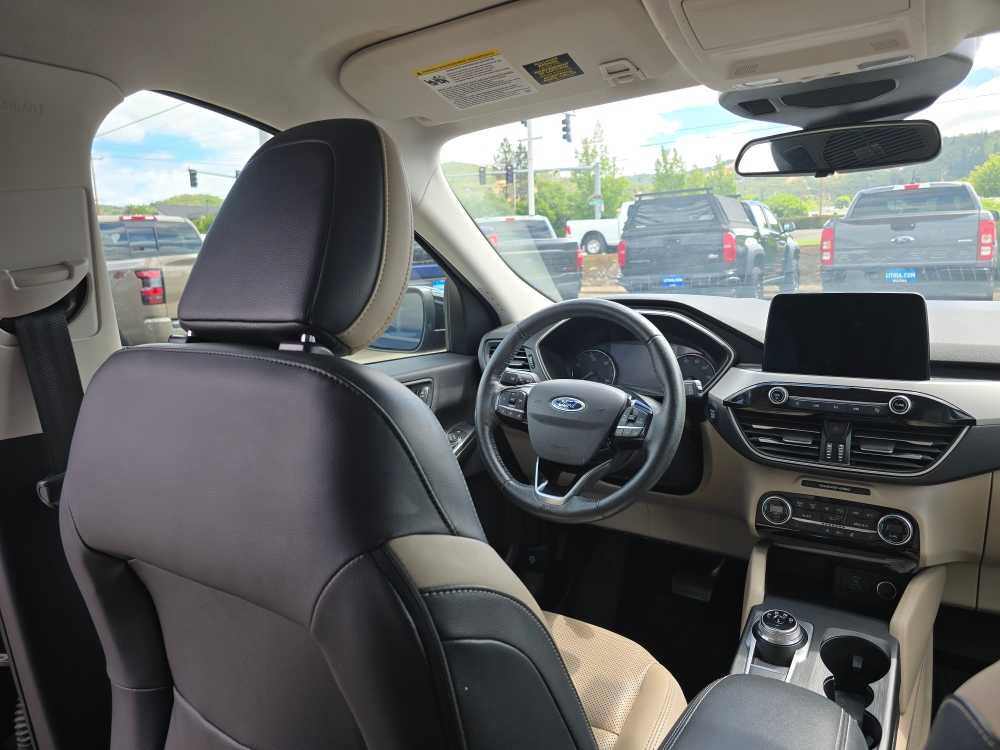 Certified 2021 Ford Escape SEL FWD image 10