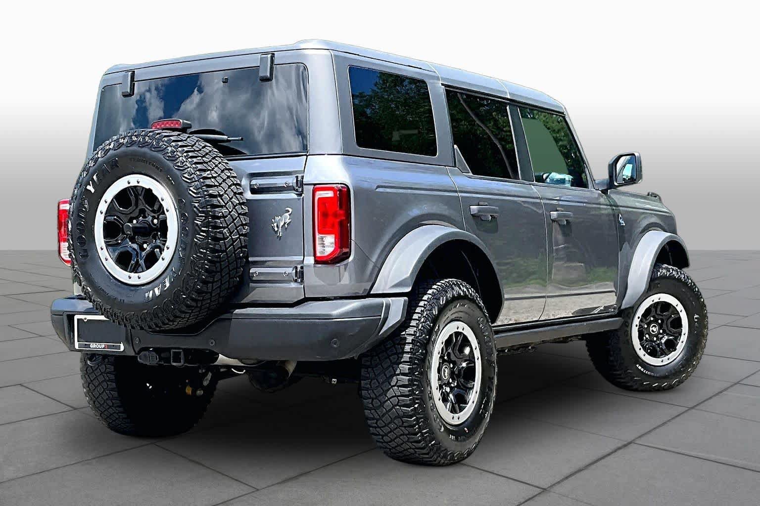 Certified 2023 Ford Bronco Black Diamond w/ Sasquatch Package AWD/4WD image 13