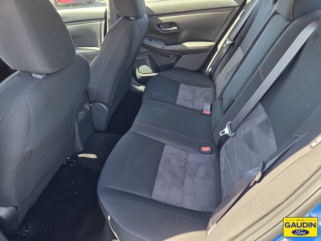 Used 2025 Nissan Sentra SR FWD image 12