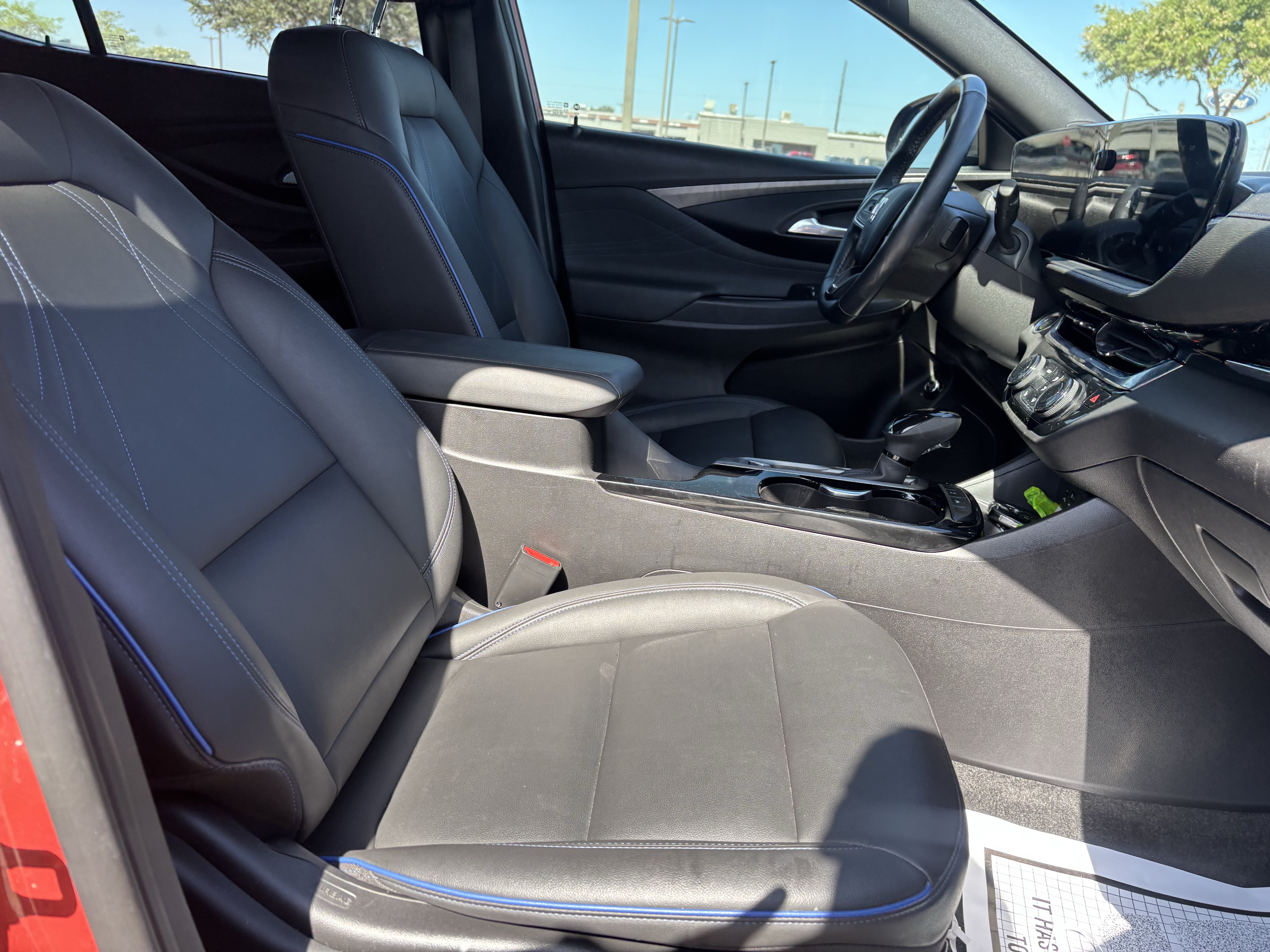 Used 2024 Buick Envista Sport Touring w/ Convenience I Package FWD image 25