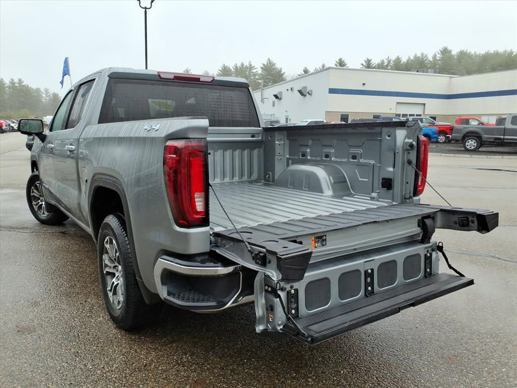 Used 2025 GMC Sierra 1500 SLT AWD/4WD image 13