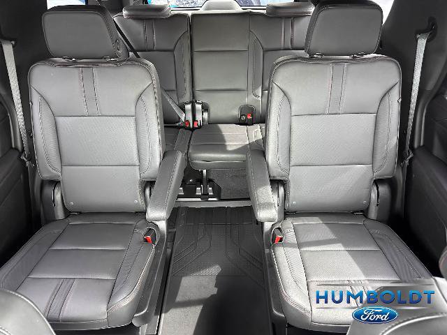Used 2023 Chevrolet Tahoe RST w/ RST Performance Edition AWD/4WD image 27