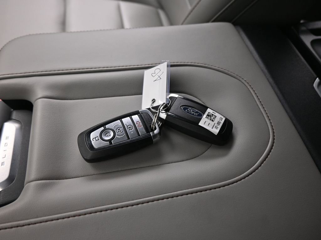 Certified 2025 Ford Expedition Max Active image 17