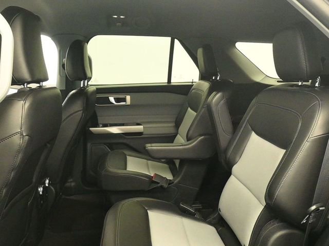 Certified 2024 Ford Explorer XLT w/ Equipment Group 202A image 11