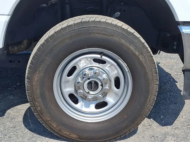 Certified 2025 Ford F250 XL w/ XL Chrome Package AWD/4WD image 8