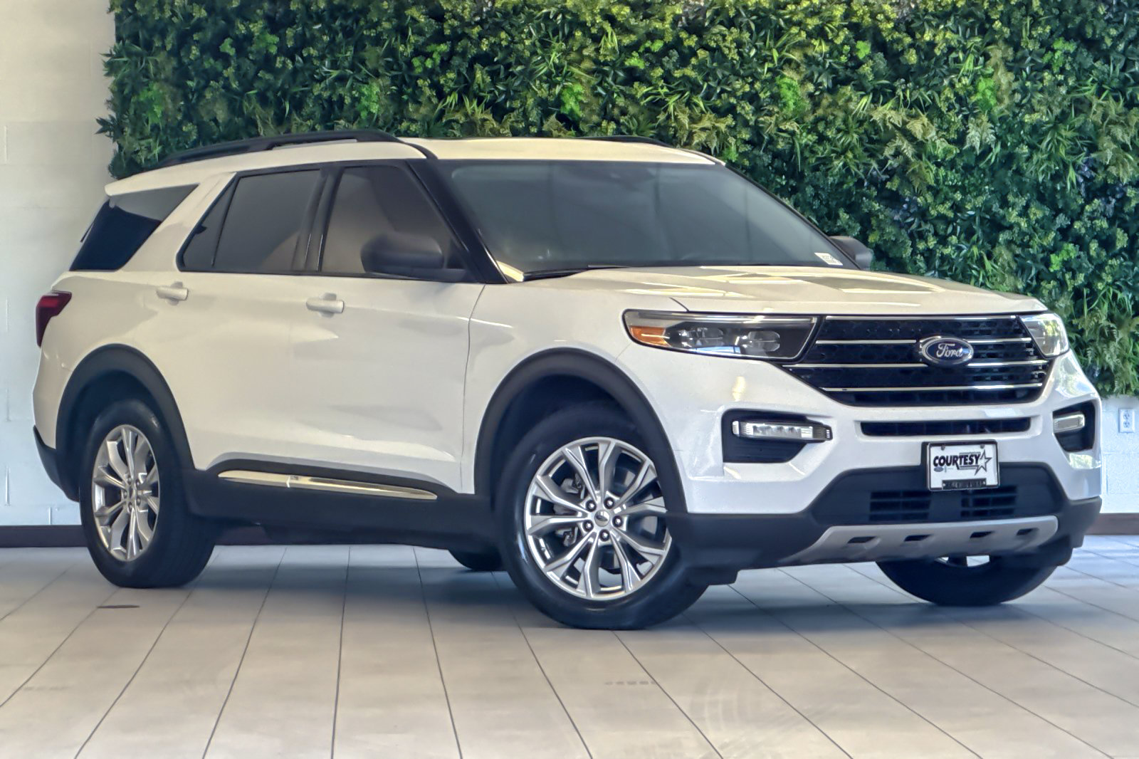 Certified 2020 Ford Explorer XLT w/ Equipment Group 202A