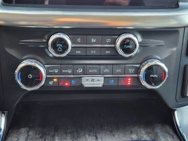 Certified 2022 Ford F150 Lariat w/ Equipment Group 502A High image 17