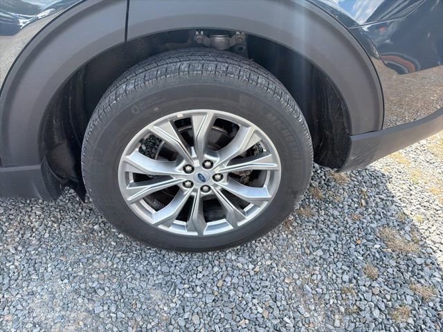Certified 2023 Ford Explorer Limited w/ Limited Technology Package image 7