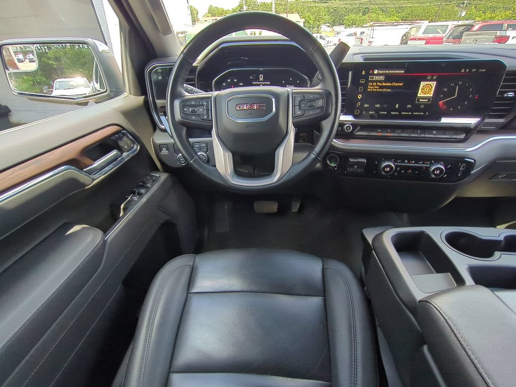 Used 2025 GMC Sierra 1500 SLT RWD image 19