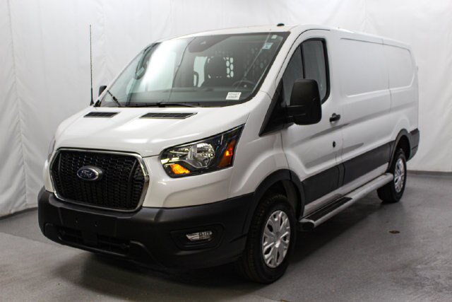 Certified 2025 Ford Transit 250 Low Roof w/ Exterior Upgrade Package RWD image 5
