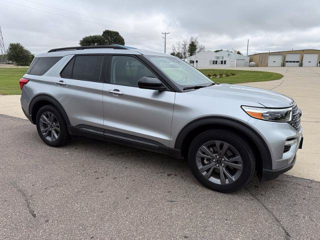Certified 2023 Ford Explorer XLT w/ Equipment Group 202A AWD/4WD image 10
