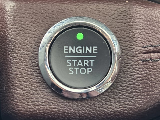 Certified 2024 Ford Expedition Limited image 18