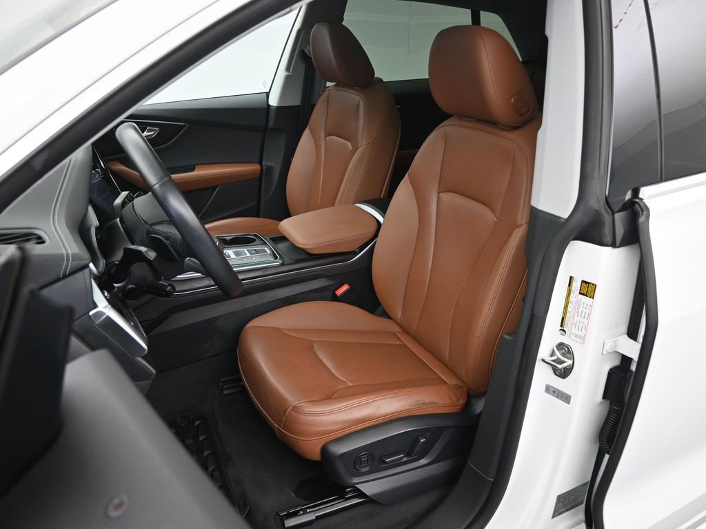 Used 2023 Audi Q8 Premium Plus image 40