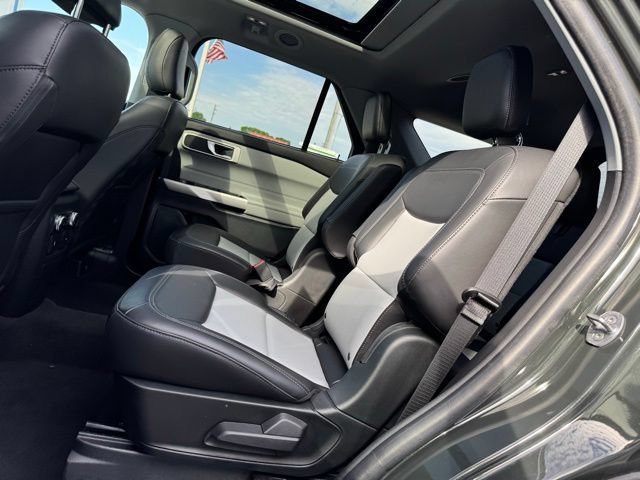 Certified 2023 Ford Explorer XLT w/ Equipment Group 202A AWD/4WD image 10