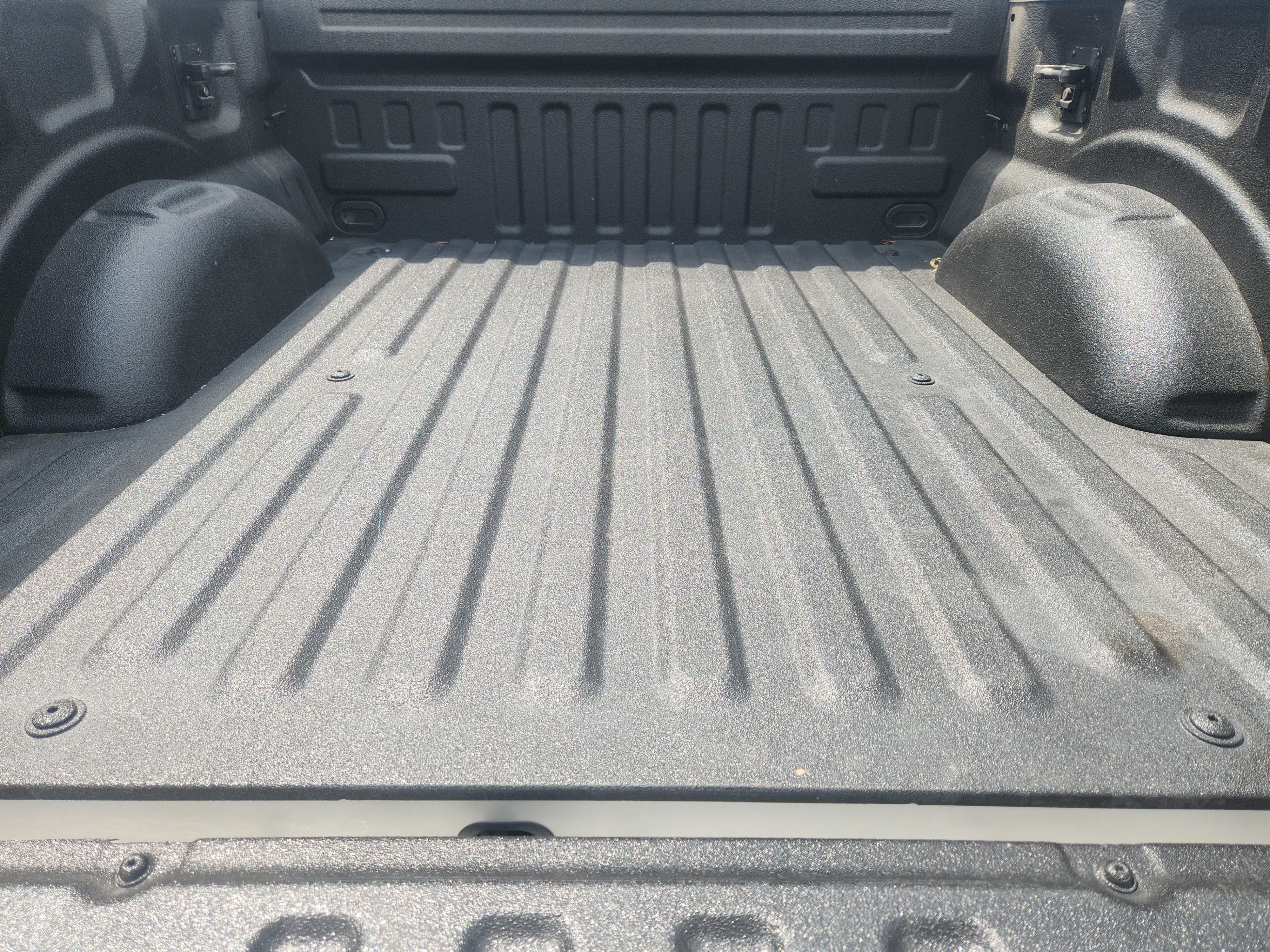 Certified 2019 Ford F150 Lariat w/ Equipment Group 502A Luxury AWD/4WD image 33