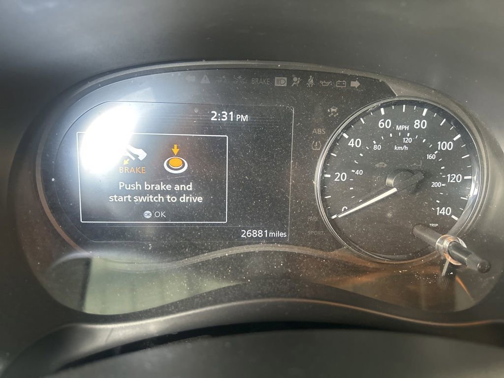 Used 2023 Nissan Kicks SR w/ SR Premium Package FWD image 4