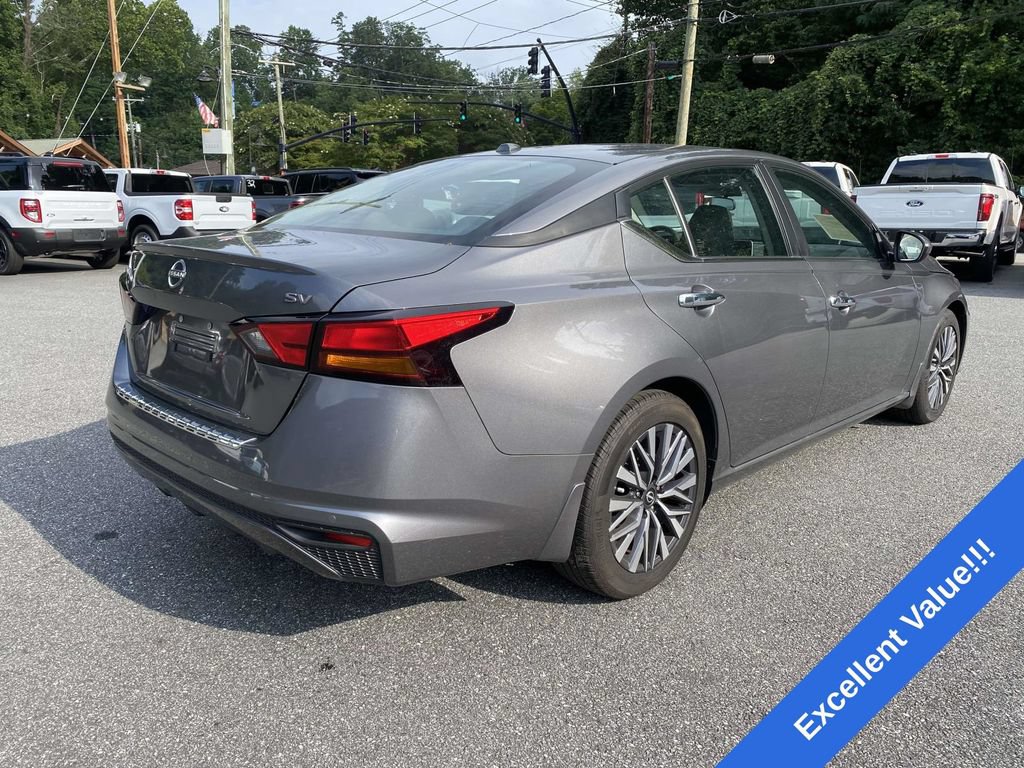 Used 2023 Nissan Altima 2.5 SV FWD image 7
