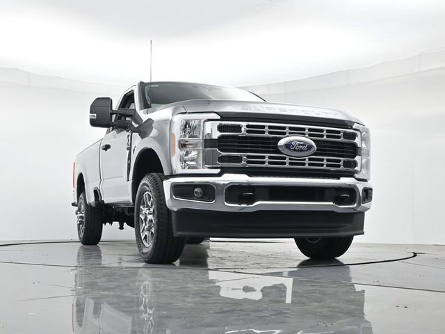 Certified 2025 Ford F350 XLT w/ FX4 Off-Road Package AWD/4WD image 30