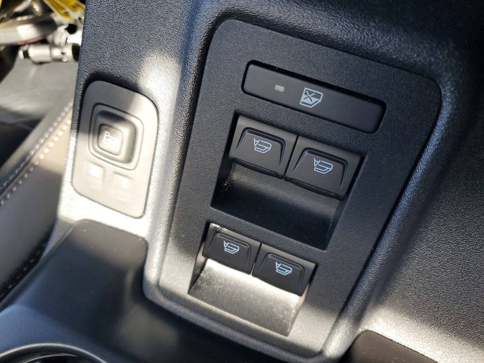Certified 2025 Ford Bronco Outer Banks AWD/4WD image 29