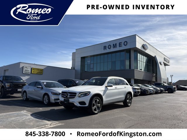 Used 2018 Mercedes-Benz GLC 300 4MATIC image 1