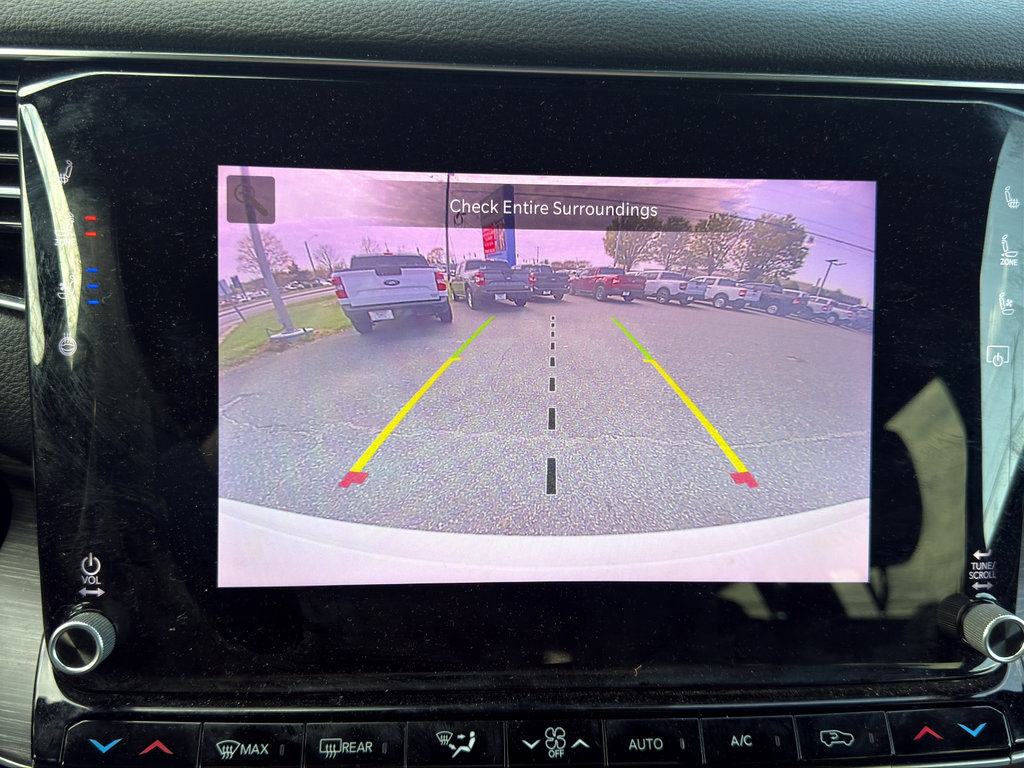 Used 2024 Jeep Wagoneer L Series II w/ Flexible Seating Group image 23