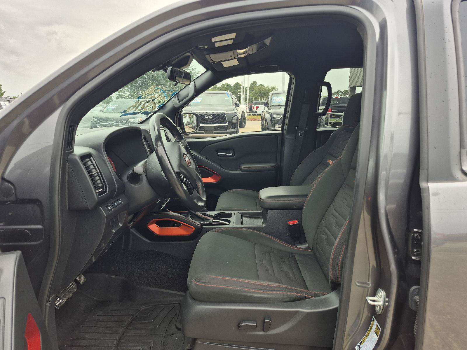 Used 2024 Nissan Frontier Pro-X w/ Technology Package RWD image 2