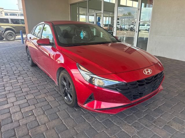 Used 2021 Hyundai Elantra SEL w/ Convenience Package FWD image 4