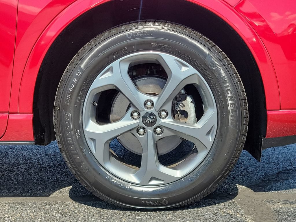 Certified 2023 Ford Escape ST-Line w/ Tech Pack #1 AWD/4WD image 9