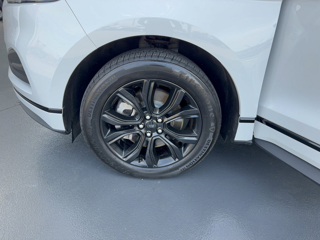 Certified 2022 Ford Edge SE w/ Black Appearance Package AWD/4WD image 33