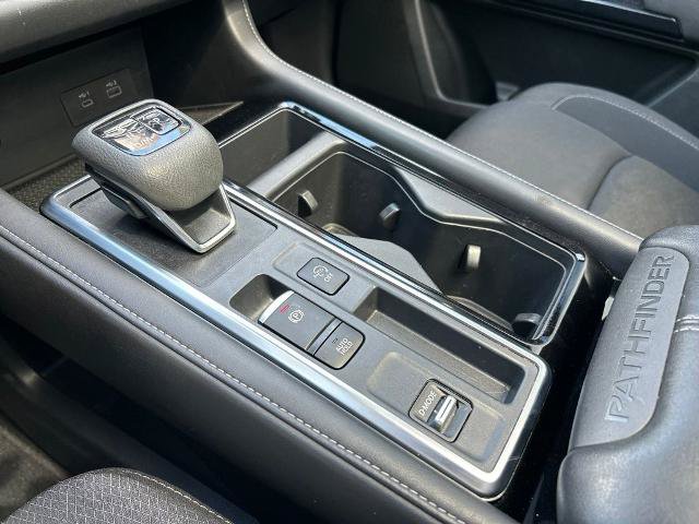 Used 2024 Nissan Pathfinder SV w/ SV Premium Package FWD image 35