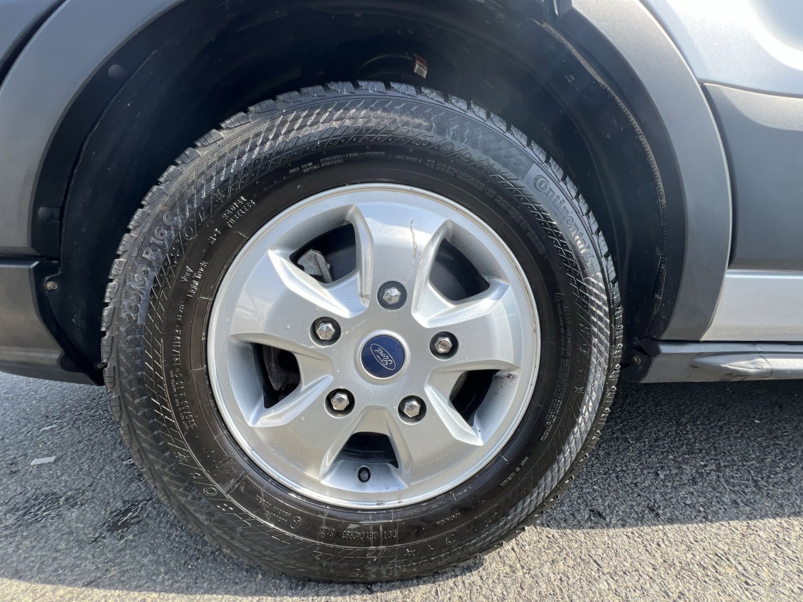 Certified 2018 Ford Transit 150 XLT image 12