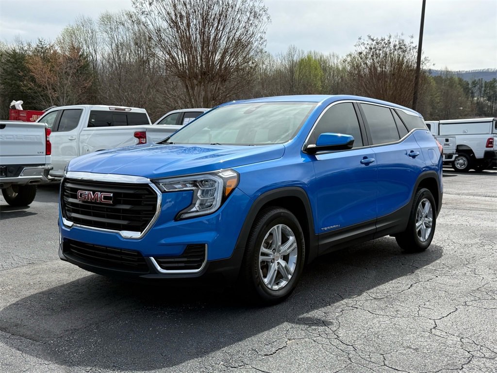 Used 2024 GMC Terrain SLE image 8