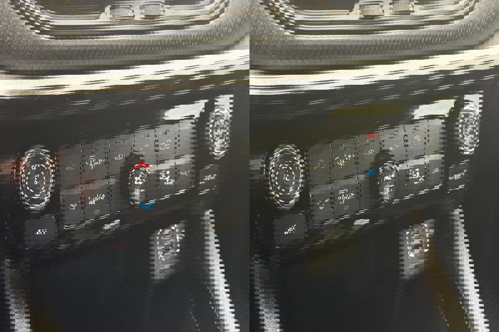 Used 2023 Jeep Compass Trailhawk w/ Trailer Tow Group image 20