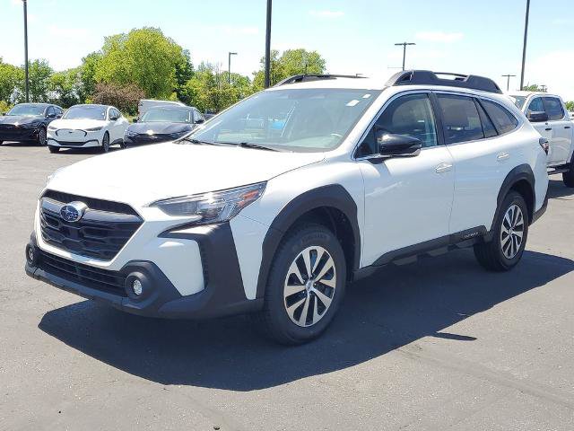 Used 2024 Subaru Outback Premium AWD/4WD image 2