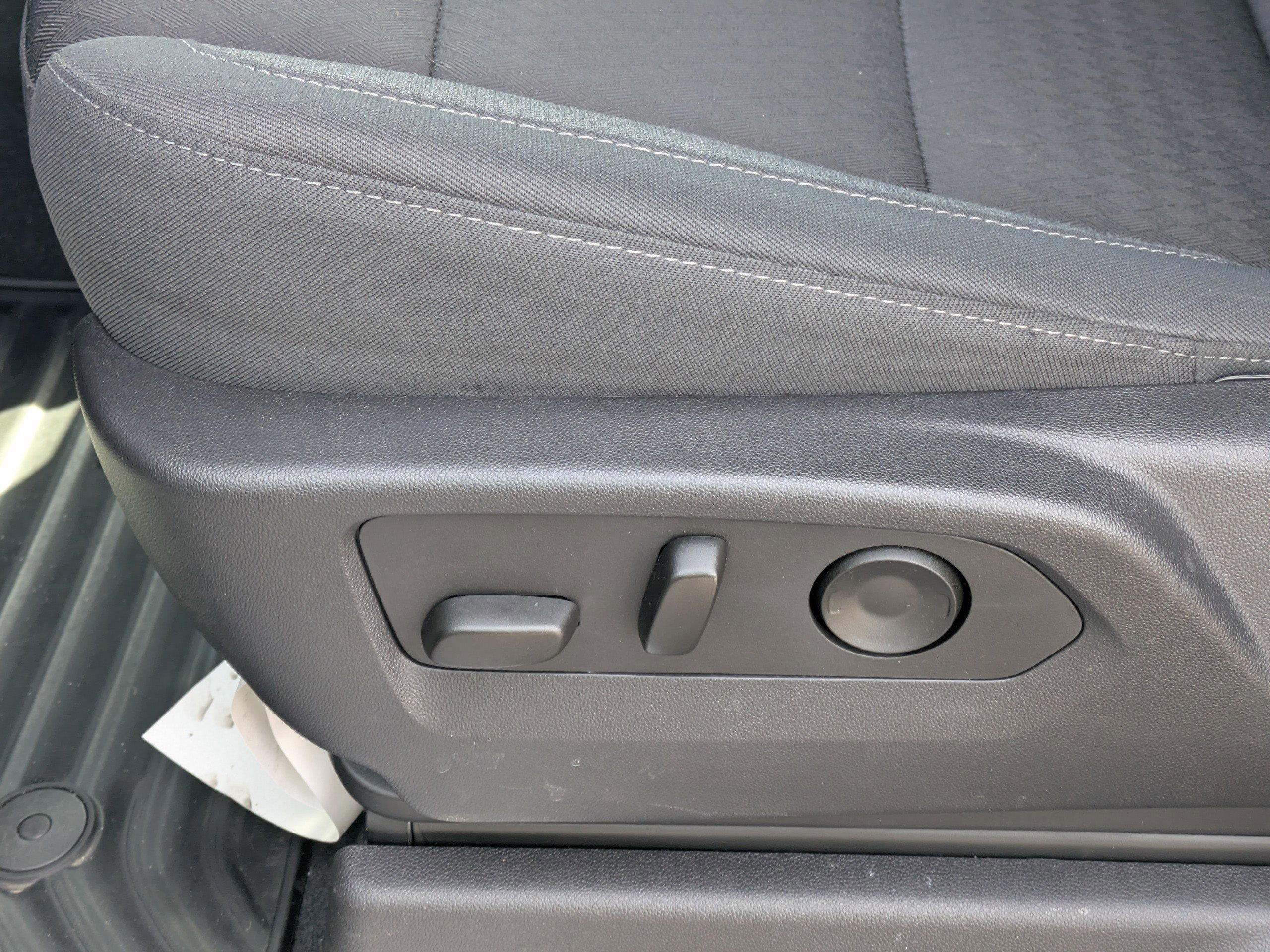 Used 2024 GMC Sierra 1500 Elevation image 25